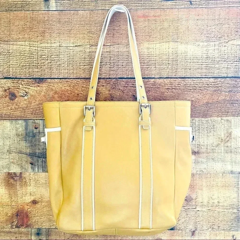 Coach Leather Gallery Tote